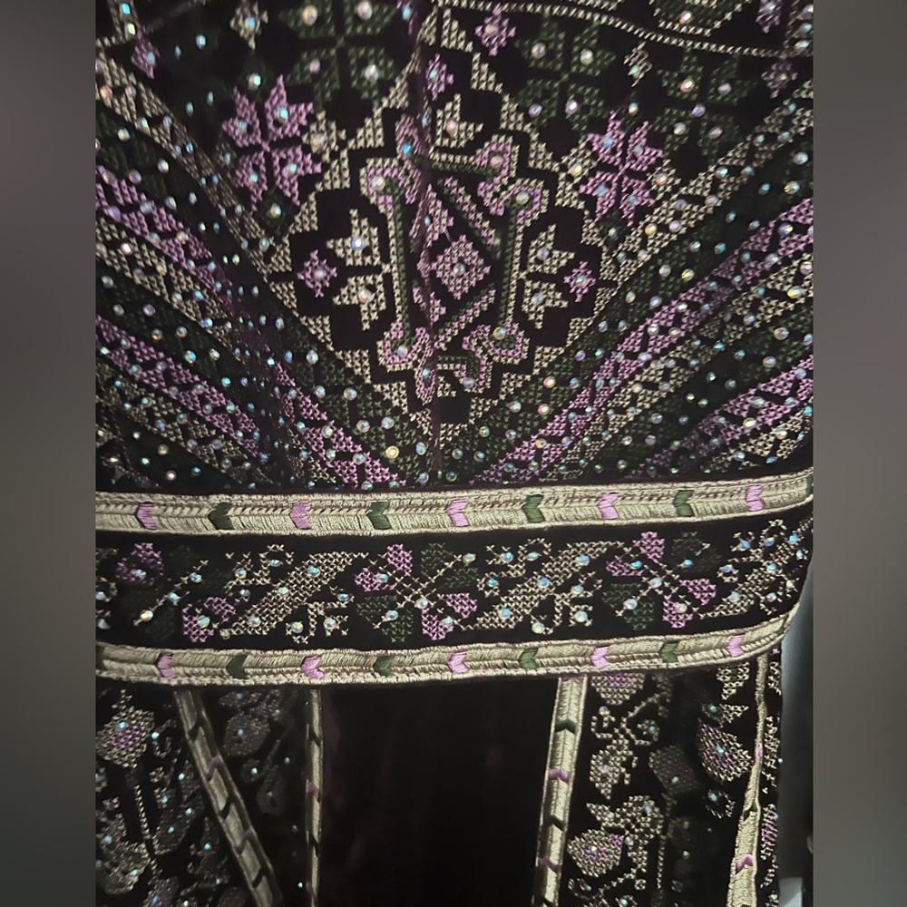 Palestinian thobe beautiful size 2; US size 6